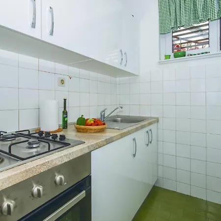 Апартаменты Beautiful In With Kitchen Сплит